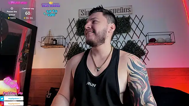 Snapshot of Angelgraham_1 chatting on November 2025 04:33:02 PM Angelgraham 1 online show from November 2025 04:33:02 PM