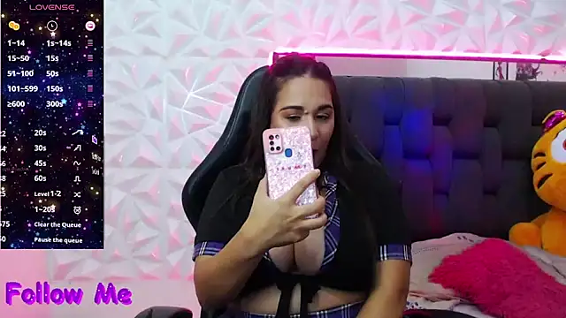 Allie Vergara online show from October 2025 03:41:02 AM