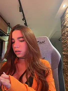 carolynnetrujillo online show from March 2026 02:12:01 AM