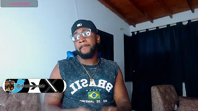 Snapshot of Drake_Nassir4 chatting on July 2026 07:19:01 AM Drake Nassir4 online show from July 2026 07:19:01 AM