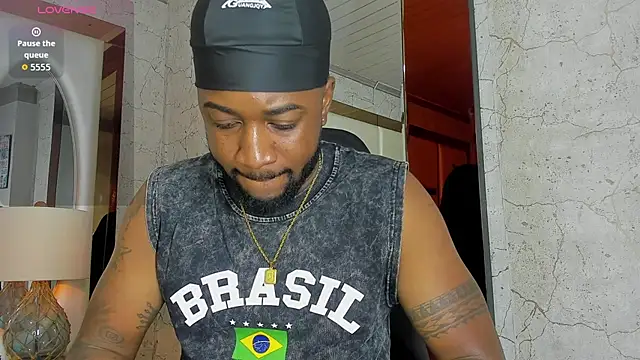 Drake Nassir4 online show from November 2025 02:40:01 PM