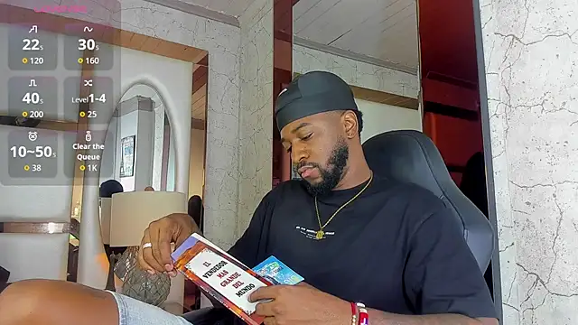 Drake Nassir4 online show from November 2025 02:28:01 PM