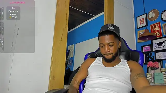 Drake Nassir4 online show from October 2025 09:16:01 PM
