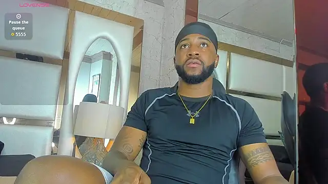 Drake Nassir4 online show from November 2025 01:55:02 PM