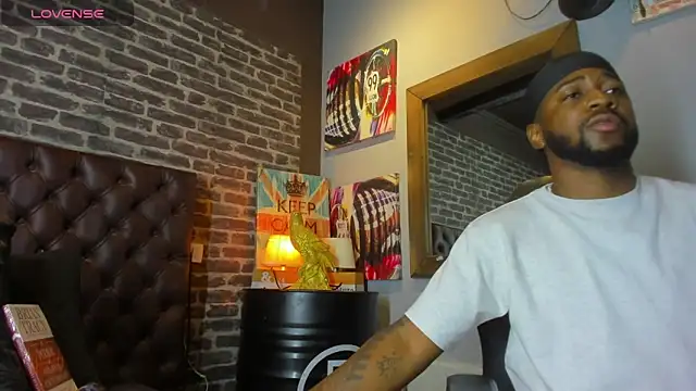 Drake Nassir4 online show from November 2025 02:28:02 PM