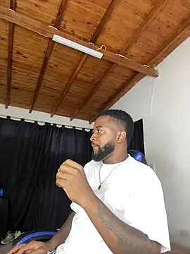 Drake Nassir4 online show from May 2026 04:43:01 AM
