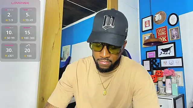 Drake Nassir4 online show from October 2025 09:16:02 PM