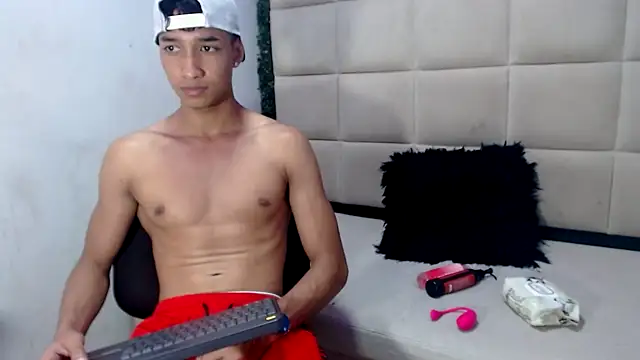 Snapshot of jose_sexycumm chatting on February 2025 08:17:02 PM jose sexycumm online show from February 2025 08:17:02 PM