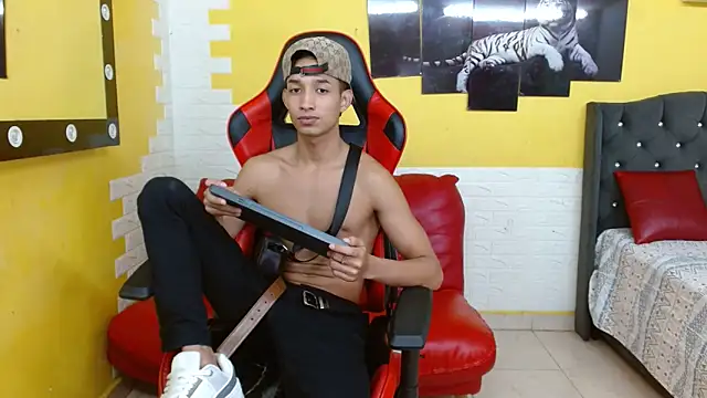 Snapshot of jose_sexycumm chatting on October 2025 08:09:02 PM jose sexycumm online show from October 2025 08:09:02 PM
