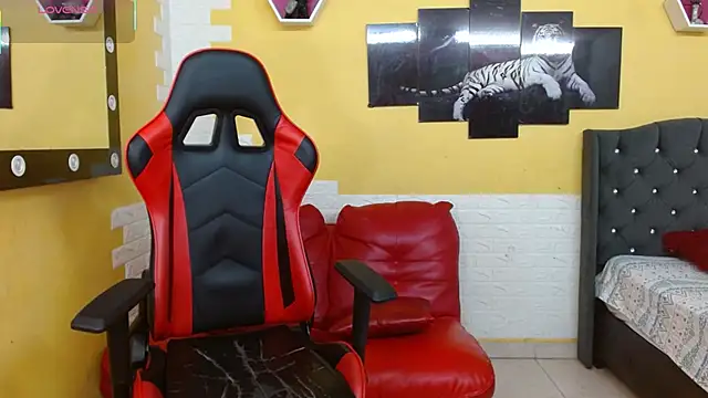 jose sexycumm online show from November 2025 07:25:01 PM