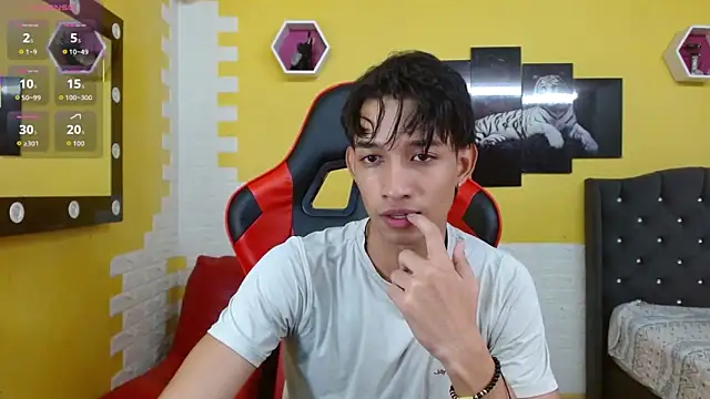 jose sexycumm online show from December 2025 08:32:02 PM