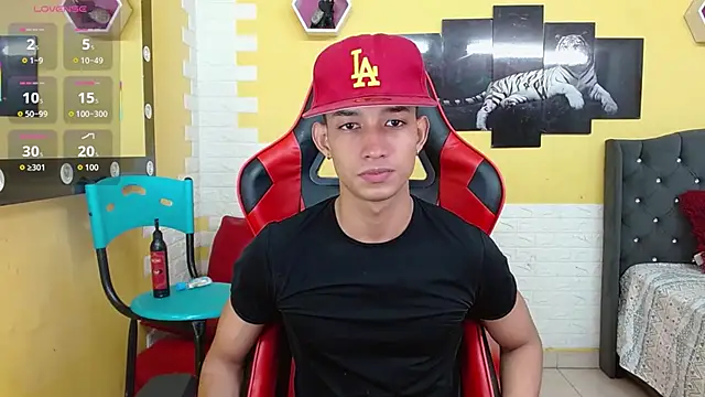 jose sexycumm online show from November 2025 07:36:02 PM