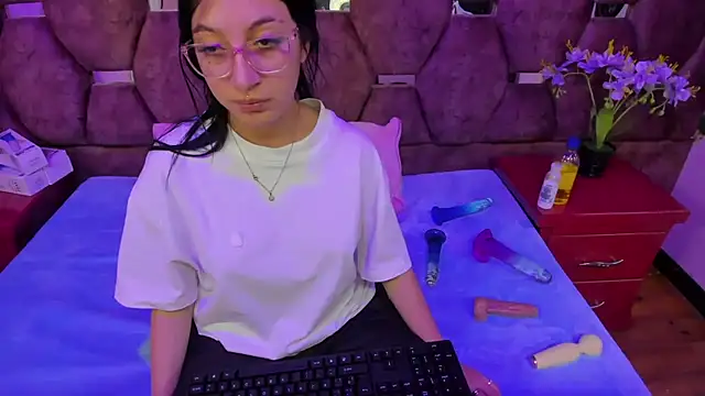 Katty Queen online show from November 2025 12:38:02 PM