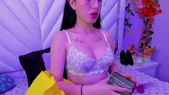 Katty Queen online show from May 2026 07:21:02 PM