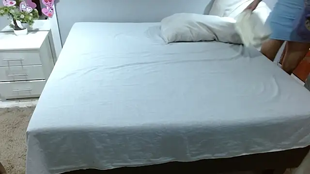 Kimandyuk online show from March 2025 06:53:02 PM