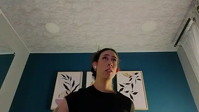 Snapshot of GabyPetit chatting on October 2025 07:56:02 PM GabyPetit online show from October 2025 07:56:02 PM