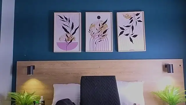 Snapshot of GabyPetit chatting on September 2025 08:08:02 PM GabyPetit online show from September 2025 08:08:02 PM