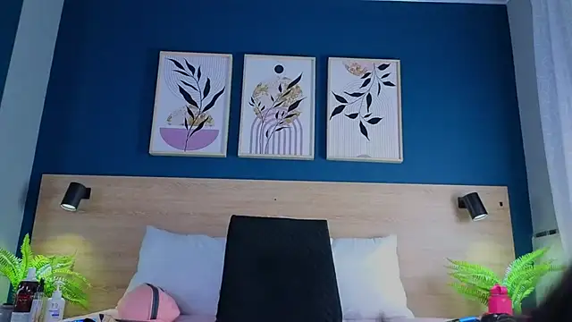 Snapshot of GabyPetit chatting on October 2025 08:02:01 PM GabyPetit online show from October 2025 08:02:01 PM