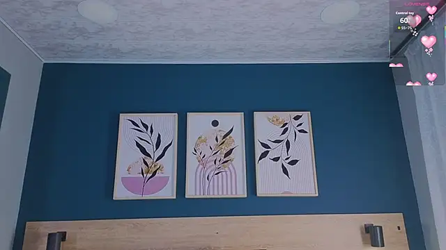 Snapshot of GabyPetit chatting on September 2025 08:04:02 PM GabyPetit online show from September 2025 08:04:02 PM