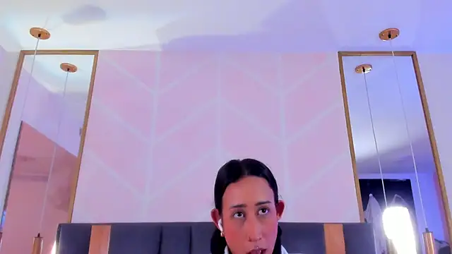 Snapshot of GabyPetit chatting on November 2025 07:58:01 PM GabyPetit online show from November 2025 07:58:01 PM