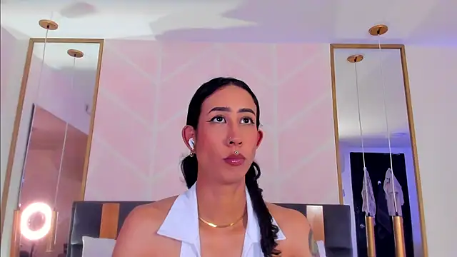 Snapshot of GabyPetit chatting on November 2025 08:09:01 PM GabyPetit online show from November 2025 08:09:01 PM