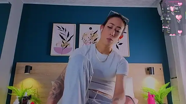 Snapshot of GabyPetit chatting on September 2025 07:54:02 PM GabyPetit online show from September 2025 07:54:02 PM