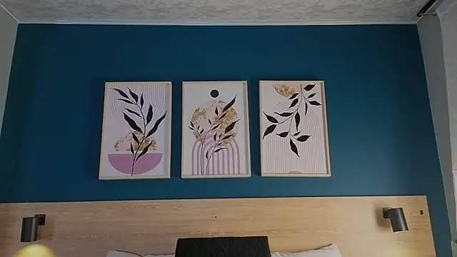 Snapshot of GabyPetit chatting on October 2025 07:57:02 PM GabyPetit online show from October 2025 07:57:02 PM