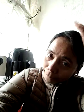 doggiepossession online show from February 2025 02:01:01 PM