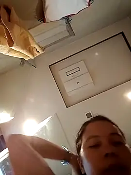 doggiepossession online show from September 2025 05:08:01 AM