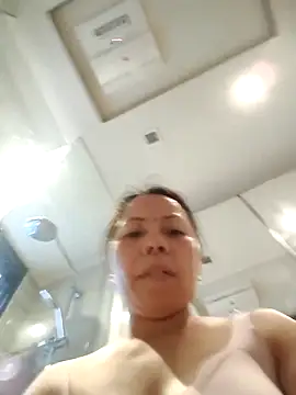 doggiepossession online show from October 2025 04:57:02 AM