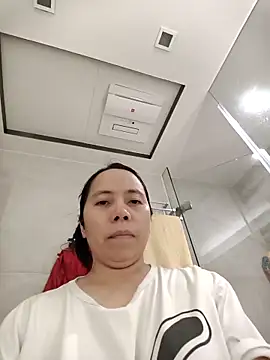 doggiepossession online show from April 2026 10:33:01 AM