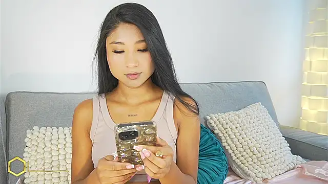 Megan Lim online show from September 2025 06:43:02 PM