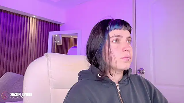 Lucy Smith2 online show from April 2026 04:03:01 AM