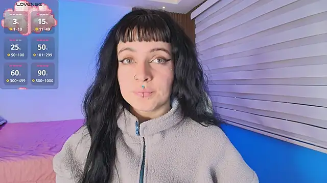 Snapshot of Lucy_Smith2 chatting on September 2025 07:53:01 PM Lucy Smith2 online show from September 2025 07:53:01 PM