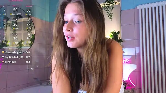  Katie Dierse online show from March 2025 05:04:01 PM