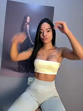Snapshot of Elamesmamorena chatting on June 2026 11:52:02 AM Elamesmamorena online show from June 2026 11:52:02 AM