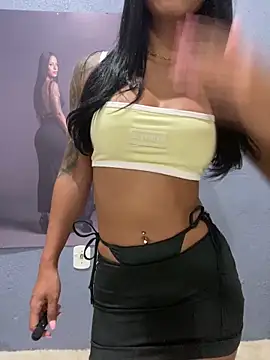 Elamesmamorena online show from March 2026 10:57:01 PM