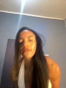 Snapshot of Elamesmamorena chatting on June 2026 10:36:02 PM Elamesmamorena online show from June 2026 10:36:02 PM