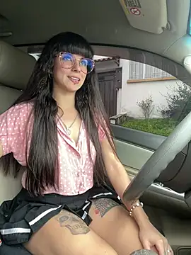 Snapshot of VioletaSubmissive chatting on June 2026 09:52:02 PM VioletaSubmissive online show from June 2026 09:52:02 PM