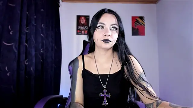 emilydolll666 online show from June 2026 06:07:02 PM