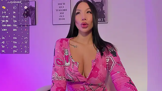 Emilyymilleer  online show from November 2025 07:25:01 PM