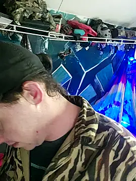 Boo-boo kittyfux online show from October 2025 04:38:02 PM