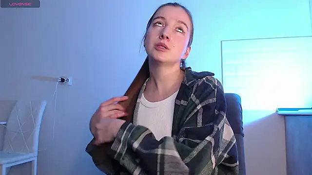 Eva Hailey  online show from January 2026 04:41:02 AM