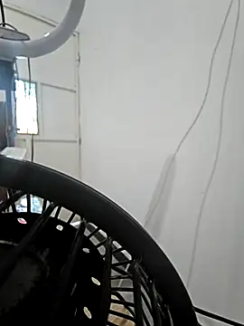 AshleyMishel199A online show from September 2025 05:08:02 PM