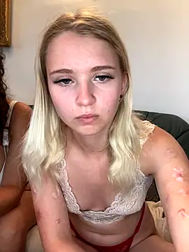 Snapshot of OliviaOcean69 chatting on September 2025 02:56:01 PM OliviaOcean69 online show from September 2025 02:56:01 PM