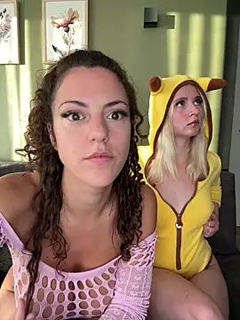 Snapshot of OliviaOcean69 chatting on October 2025 04:08:02 PM OliviaOcean69 online show from October 2025 04:08:02 PM