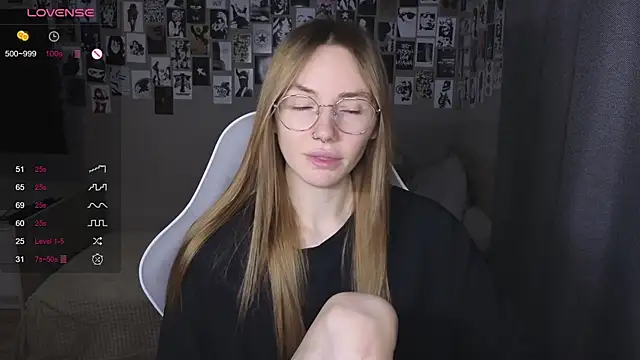 littlevildevil online show from March 2026 11:12:01 AM