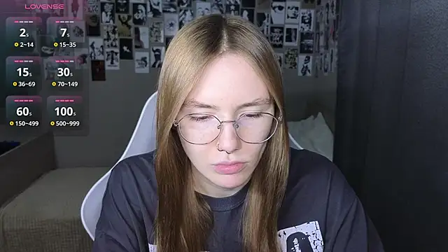 littlevildevil online show from February 2026 11:12:01 AM