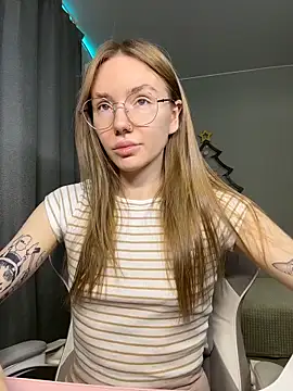 littlevildevil online show from February 2026 09:41:01 AM