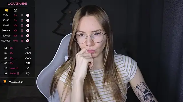 littlevildevil online show from December 2025 10:06:01 AM